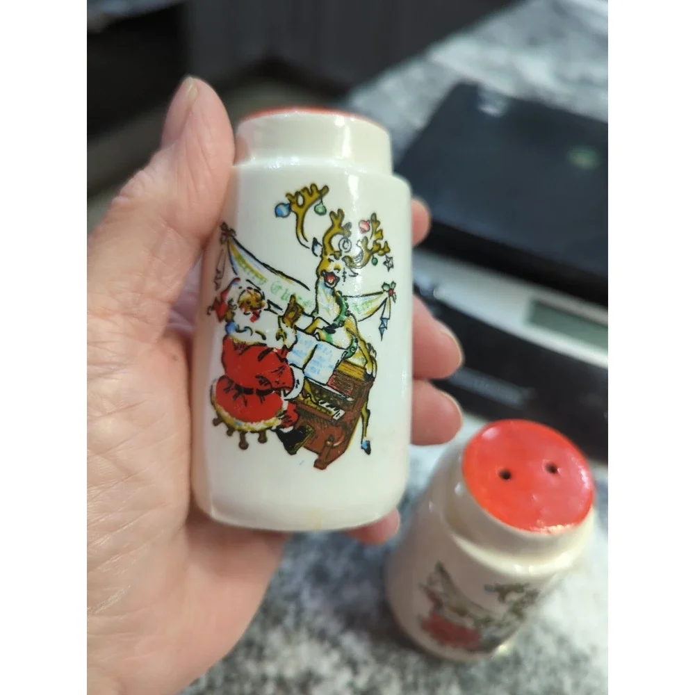 Vintage Brinn's Santa Claus & Singing Reindeer S&P Shakers  Christmas Kitschy